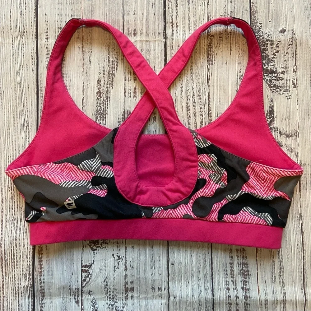 Fabletics Camo For The Cure Reversible Sports Bra. Size XSmall.